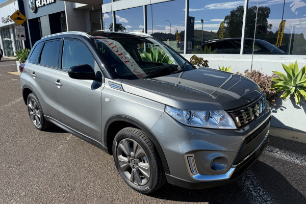 2024 Suzuki Vitara Wagon Image 1