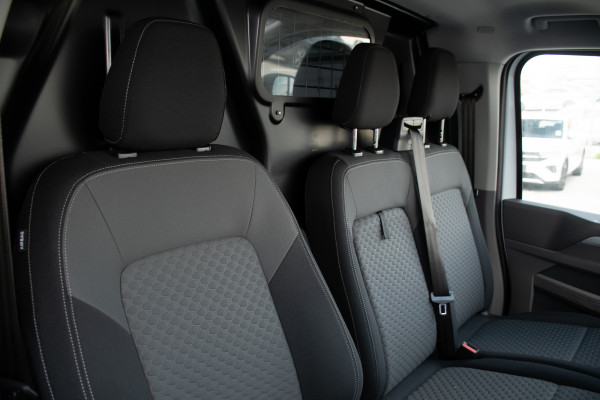 2025 Volkswagen Transporter NSN TDI 125kW Van image 8
