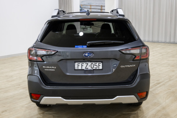 2023 Subaru Outback  2.5i Touring AWD CVT Wagon Image 5