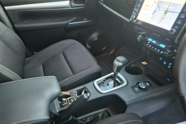 2024 Toyota HiLux GUN126R SR5 48V Ute Image 24