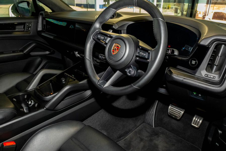 2024 Porsche Cayenne GTS SUV