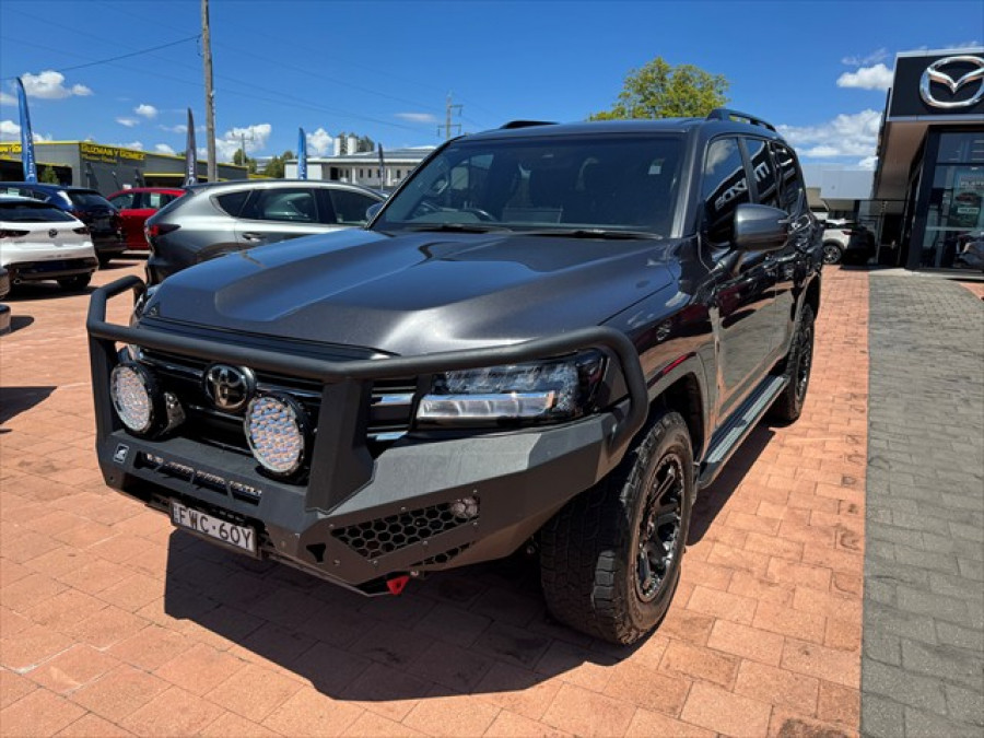 2022 Toyota LandCruiser FJA300R GXL SUV Image 1