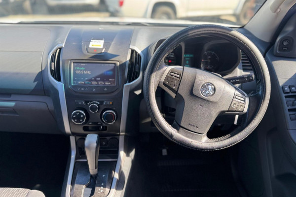 2015 MY16 Holden Colorado RG LT Crew Cab Pickup Image 17