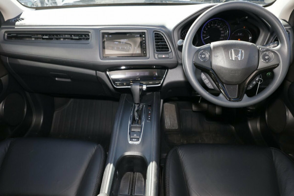 2020 MY21 Honda HR-V  VTi SUV Image 5