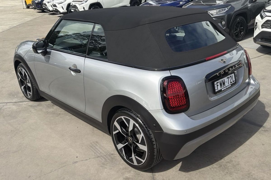 2025 MINI Cooper F67 C Classic Convertible Image 20