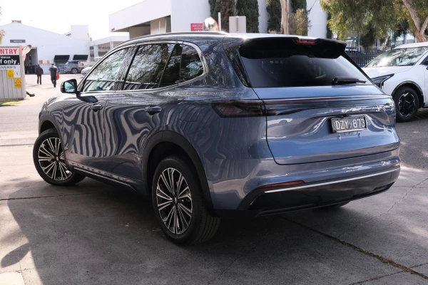 2026 Geely Starray EM-i P145 Inspire SUV Image 4