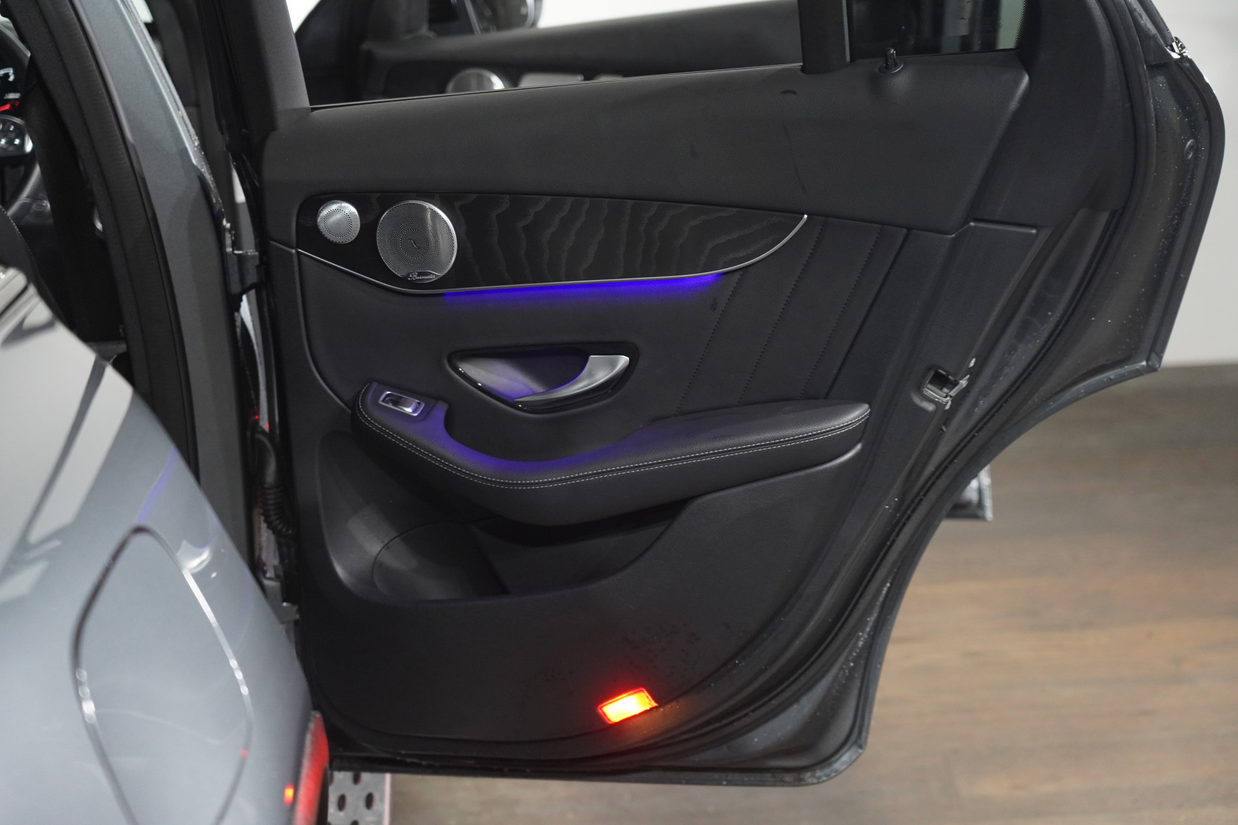 2019 Mercedes-Benz Glc 200 SUV Image 31