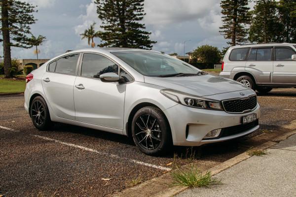 2016 MY17 Kia Cerato YD S Hatch
