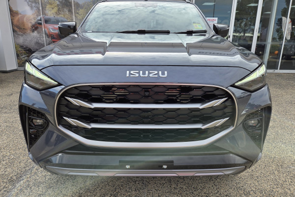 2026 Isuzu MU-X RJ LS-T SUV Image 8