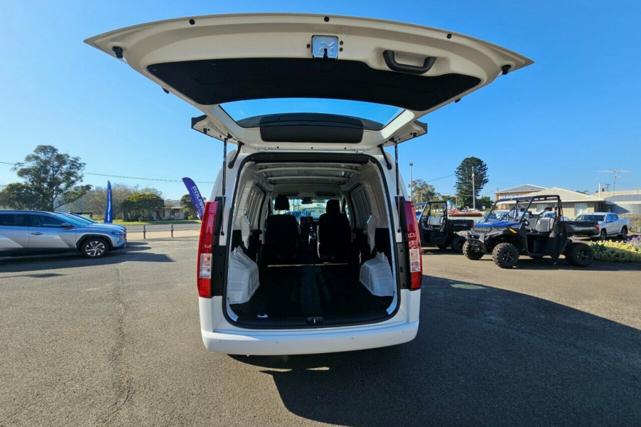 2024 MY25 Hyundai Staria Load US4.V3  Van Image 11