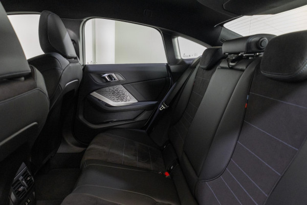 2026 MY25 BMW 2 Series F74 220 M Sport Sedan image 8