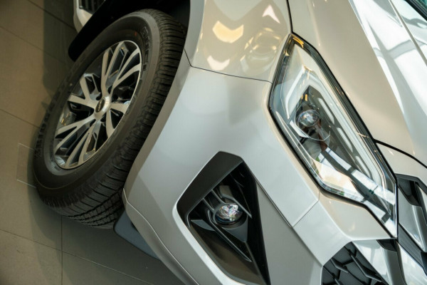 2024 Isuzu D-MAX RG LS-U Cab Chassis Image 5