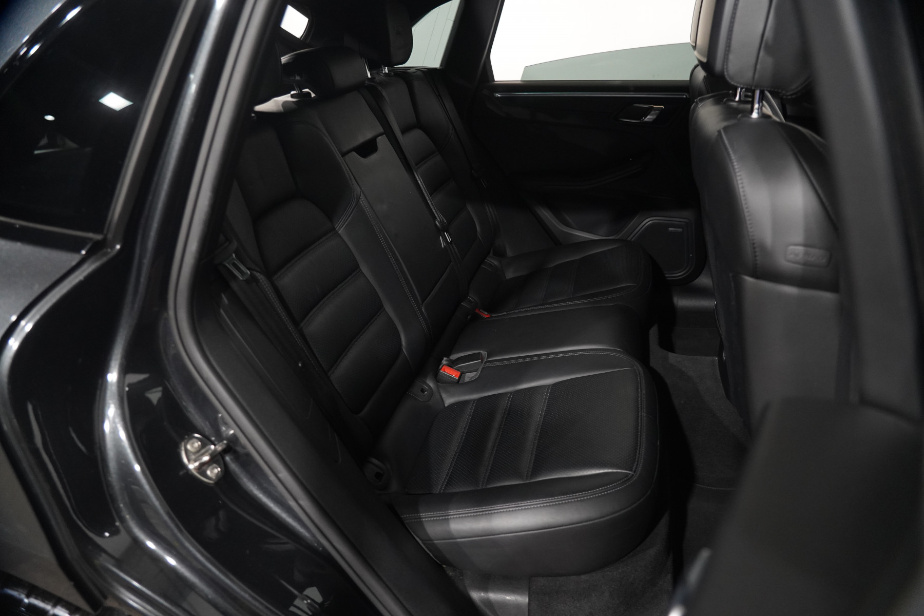 2017 Porsche Macan Gts SUV Image 29