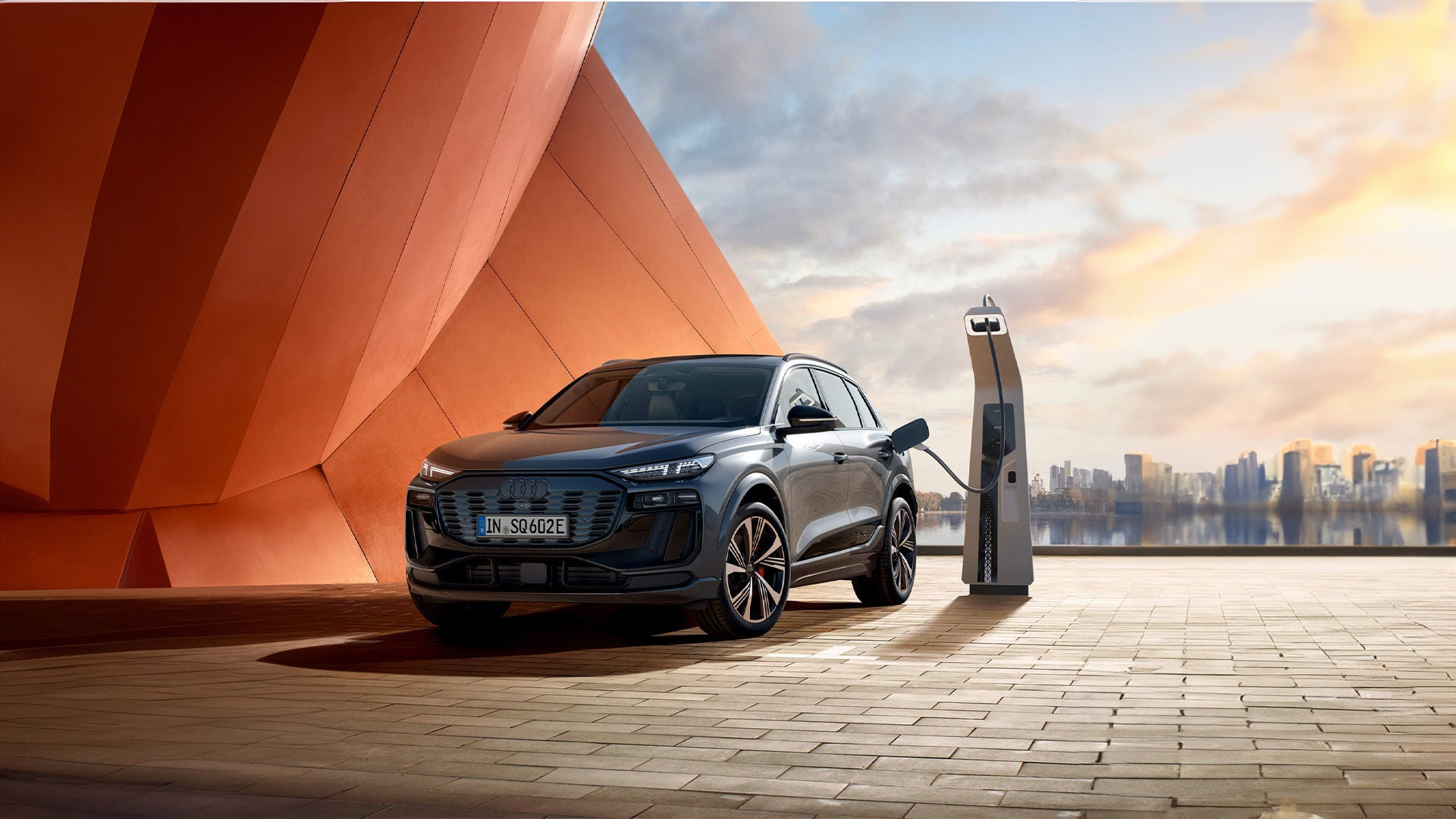 SQ6 e-tron Image