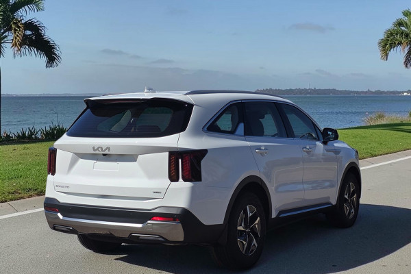 2026 MY25 Kia Sorento MQ4 PE HEV S SUV Image 3