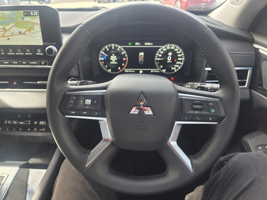 2024 Mitsubishi Outlander ZM Exceed SUV Image 20