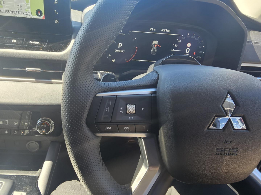 2025 Mitsubishi Outlander ZM LS SUV Image 17
