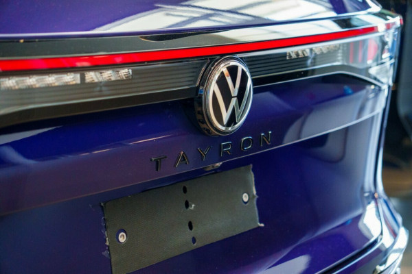 2026 Volkswagen Tayron R4 195TSI R-Line SUV Image 5