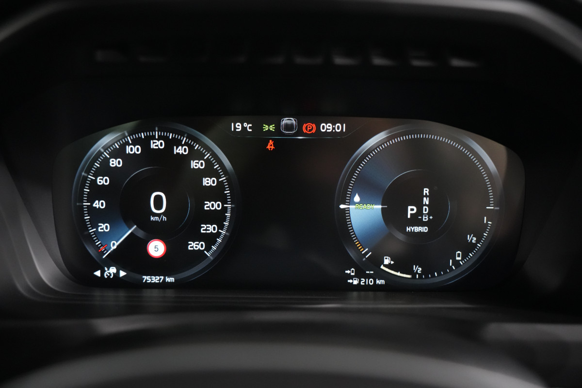 2021 MY20 Volvo XC90 L Series T8 R-Design SUV