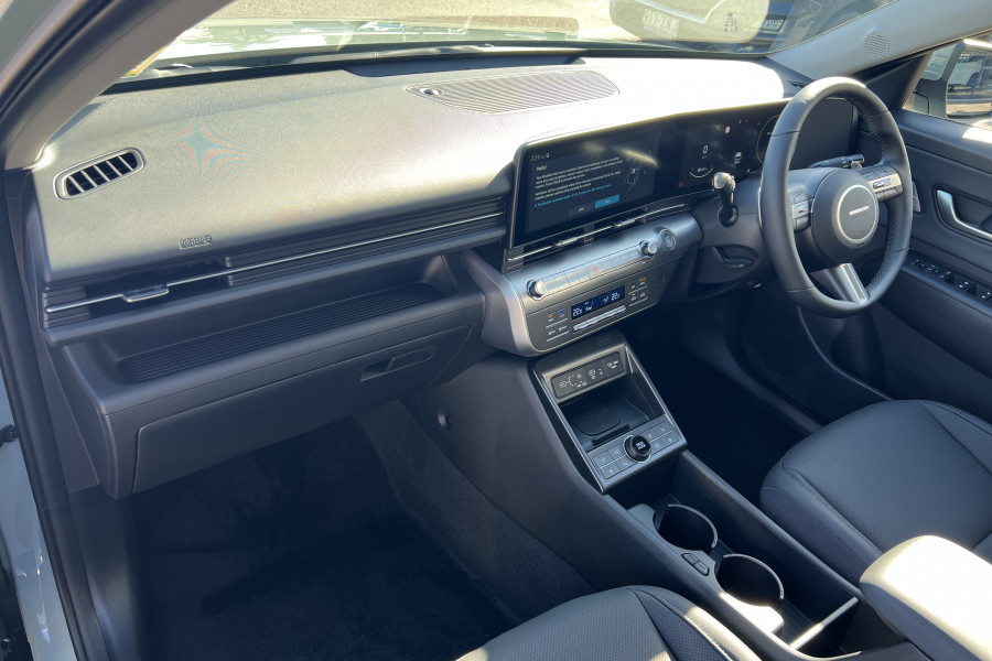 2025 Hyundai KONA SX2.V2 Hybrid Premium SUV Image 24