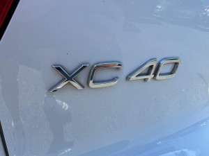 2020 Volvo XC40 XZ T4 Momentum SUV