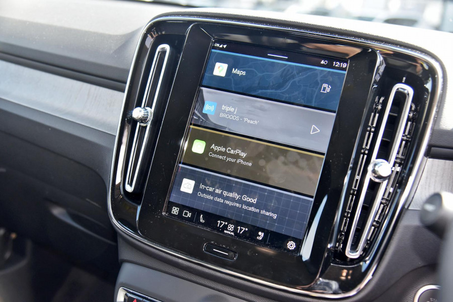 2024 MY25 Volvo XC40 XZ Plus B4 SUV Image 20