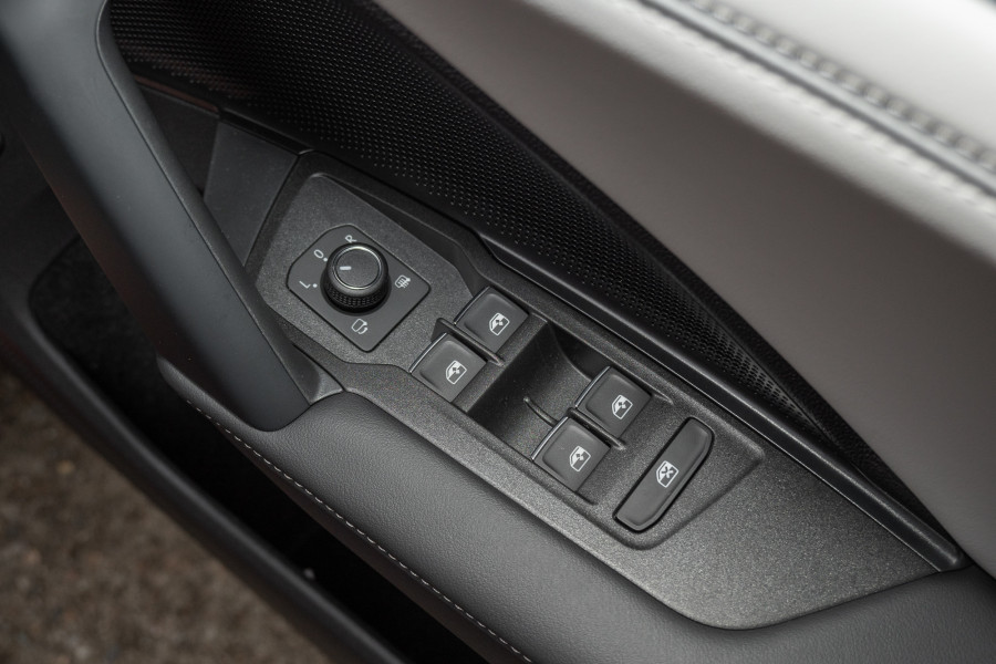 2026 Volkswagen Tiguan 150TSI eHybrid Elegance SUV Image 20