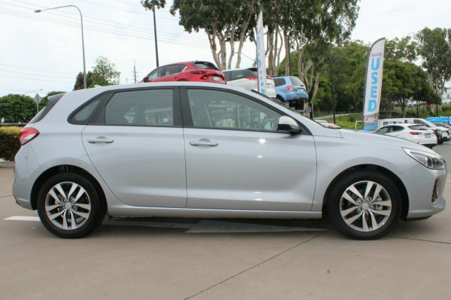 2019 [SOLD]    Mobile Image 11