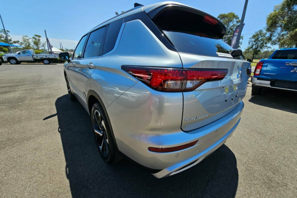 2024 Mitsubishi Outlander ZM Aspire SUV Image 5