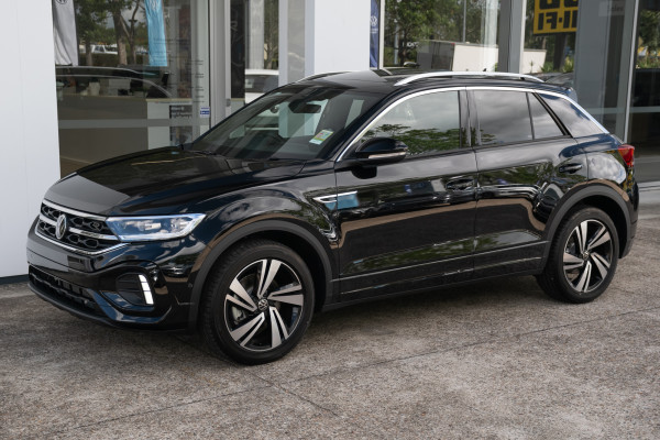 2025 Volkswagen T-Roc 140TSI R-Line SUV Image 3