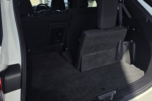 2024 Mitsubishi Outlander ZM LS SUV Image 12