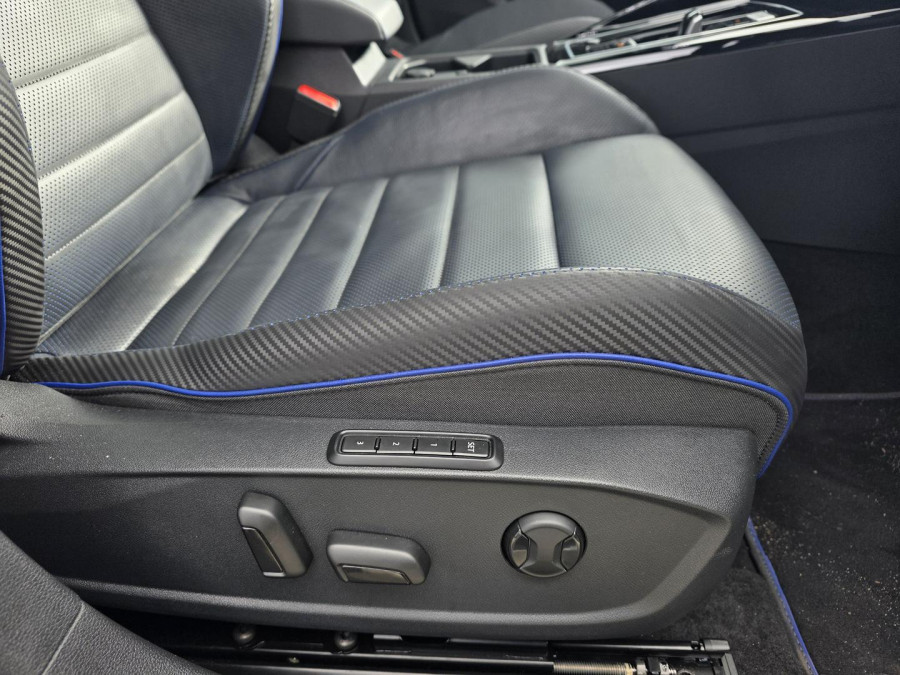 2023 Volkswagen Golf 8 R Hatch Image 16