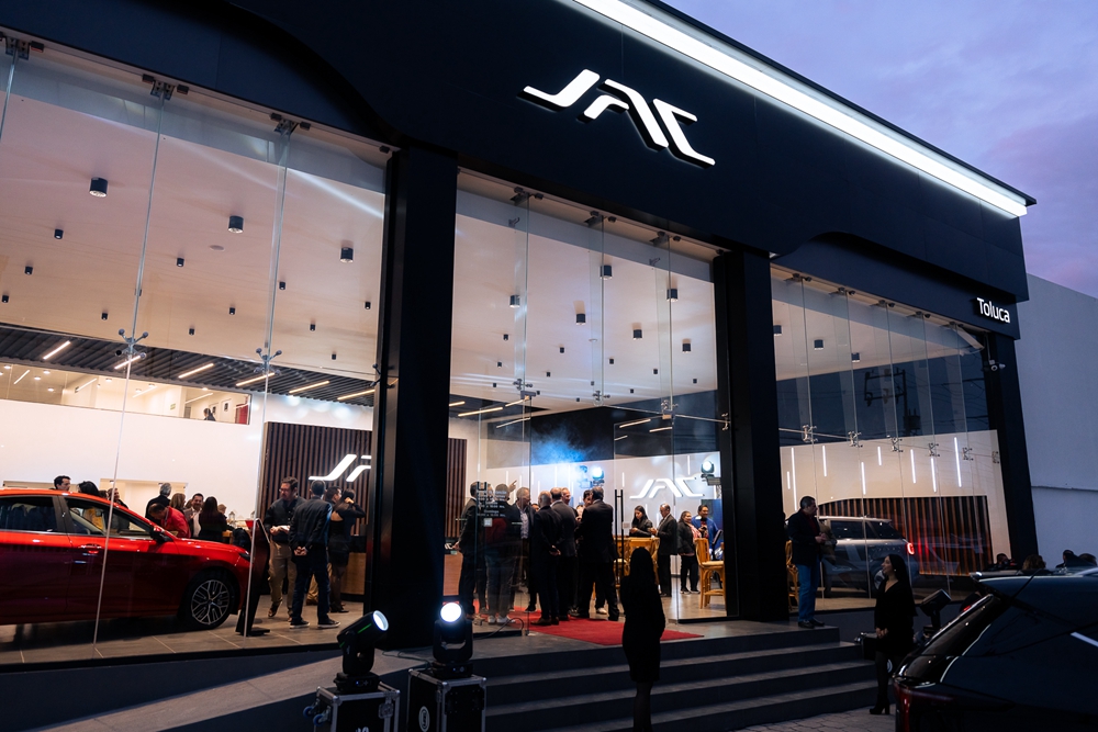 JAC Mexico Toluca Sales and Service Centre grand opening.