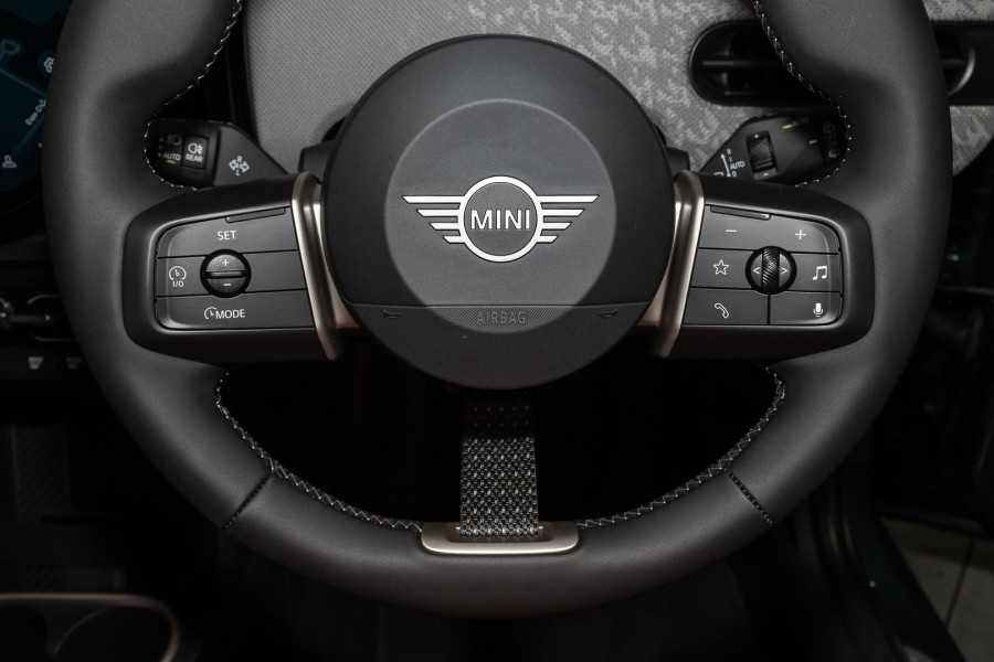2025 MINI Cooper F65 S Favoured Hatch