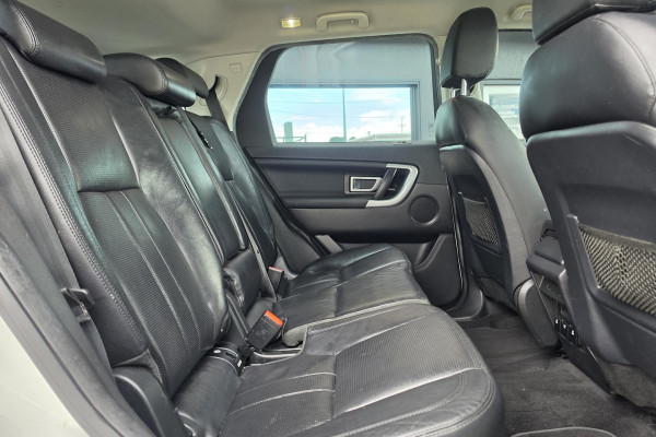 2017 Land Rover Discovery Sport L550 TD4 HSE SUV Image 21