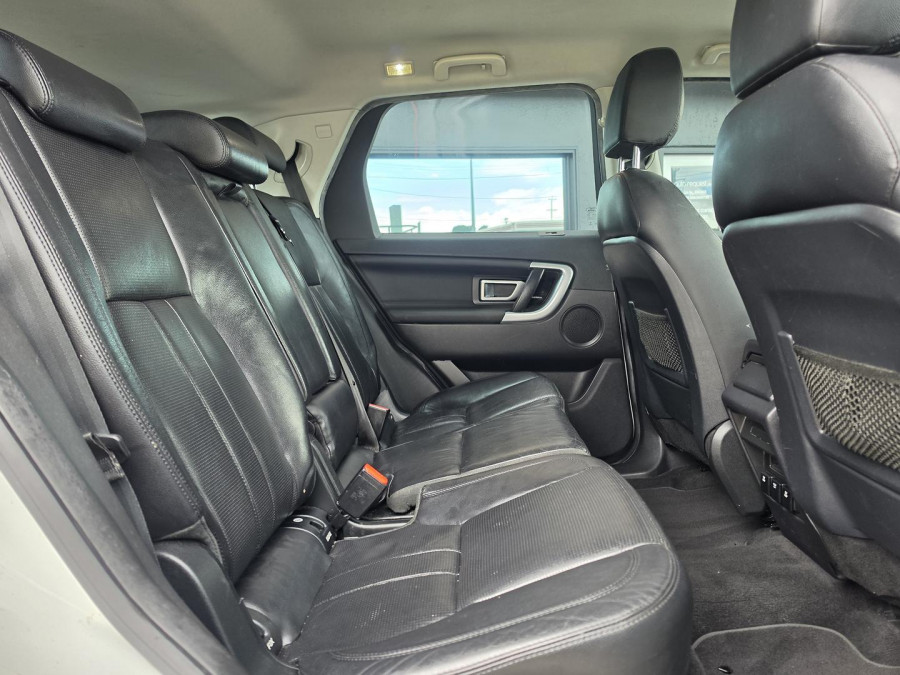 2017 Land Rover Discovery Sport L550 TD4 HSE SUV Image 21