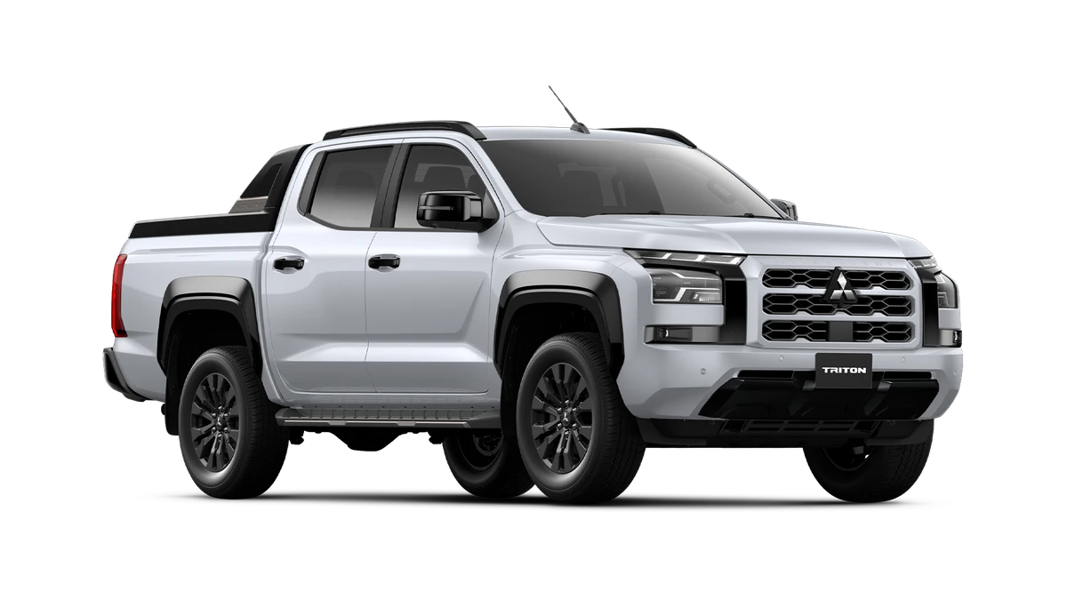Triton GSR <br><small class='sub-title'>Double Cab / Pick Up / 4WD / Diesel / Auto</small>