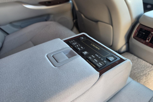 2012 Toyota Crown GRS202 Royal Saloon G Sedan Image 20
