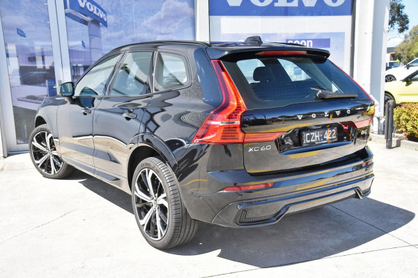 2023 Volvo XC60  Ultimate B6 Dark SUV Image 3