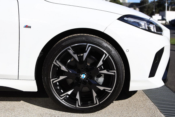 2025 BMW 1 Series F70 118 M Sport Hatch image 5