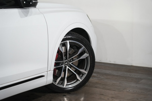 2021 Audi SQ8 F1 TDI SUV Image 10