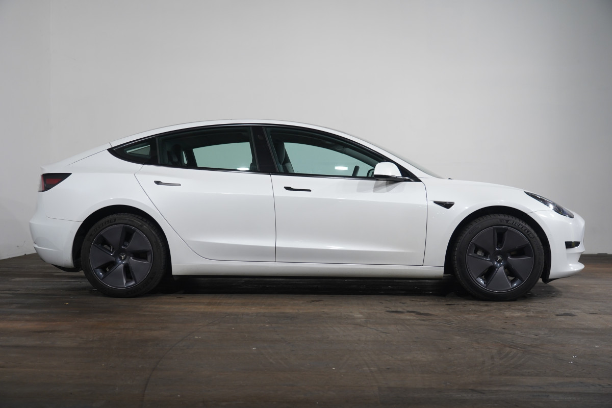 2022 Tesla Model 3 3 Rear-Wheel Drive Sedan Image 4