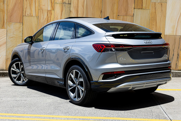 2025 Audi Q4 e-tron F4 45 SUV image 5