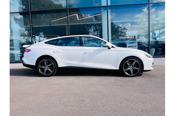 2026 MY25 MG MG7 IP42 Essence Sedan Image 12
