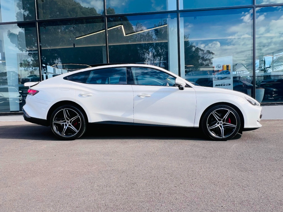 2026 MY25 MG MG7 IP42 Essence Sedan Image 12