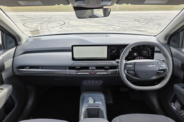 2026 Kia EV3 SV Air Long Range SUV Image 9