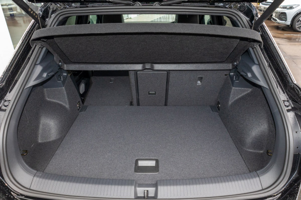 2025 Volkswagen T-Roc D11 140TSI R-Line SUV Image 14
