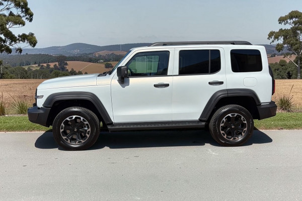 2026 GWM Tank 300 P01 Ultra Hi4-T PHEV SUV Image 4