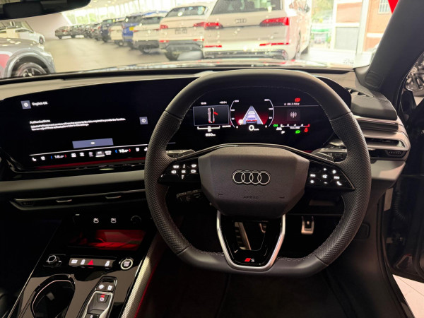 2025 Audi A5 B10  TFSI 200kW S line Wagon image 10