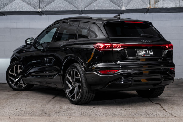 2025 Audi Q6 e-tron GF  SUV image 2